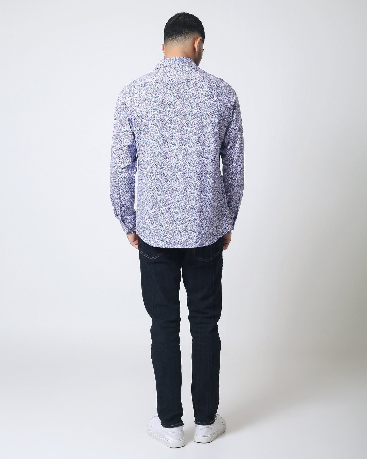 Quieti Modern Fit, Blue mini Floral print, Long Sleeve Knit Shirt in Woven style